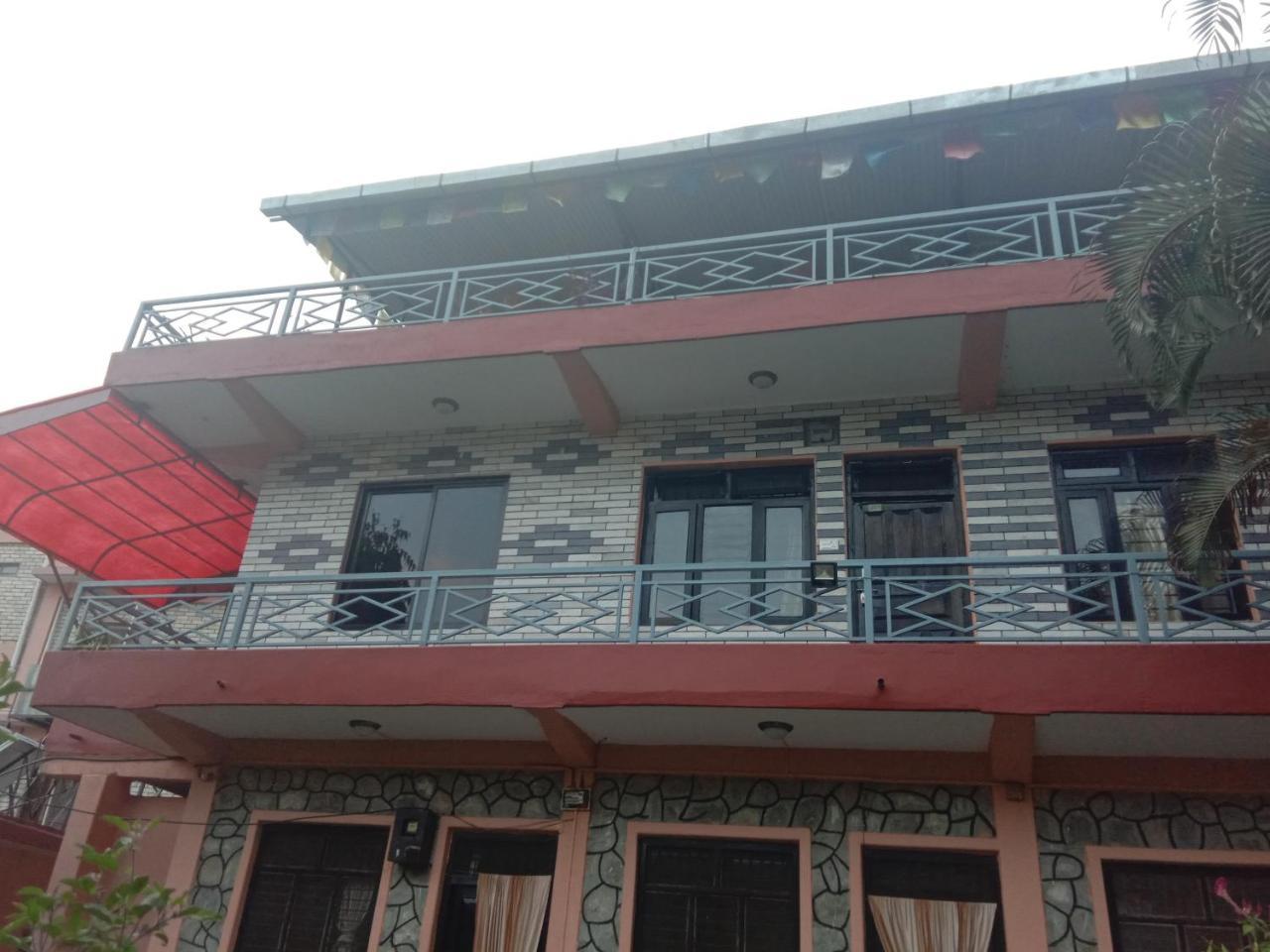 Kalpana G. House Hotell Pokhara Exteriör bild
